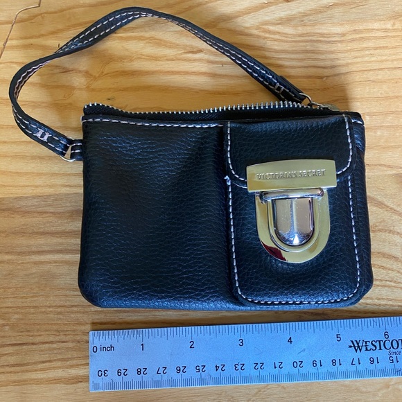 🖤Euc Victoria secret wristlet - Picture 2 of 6